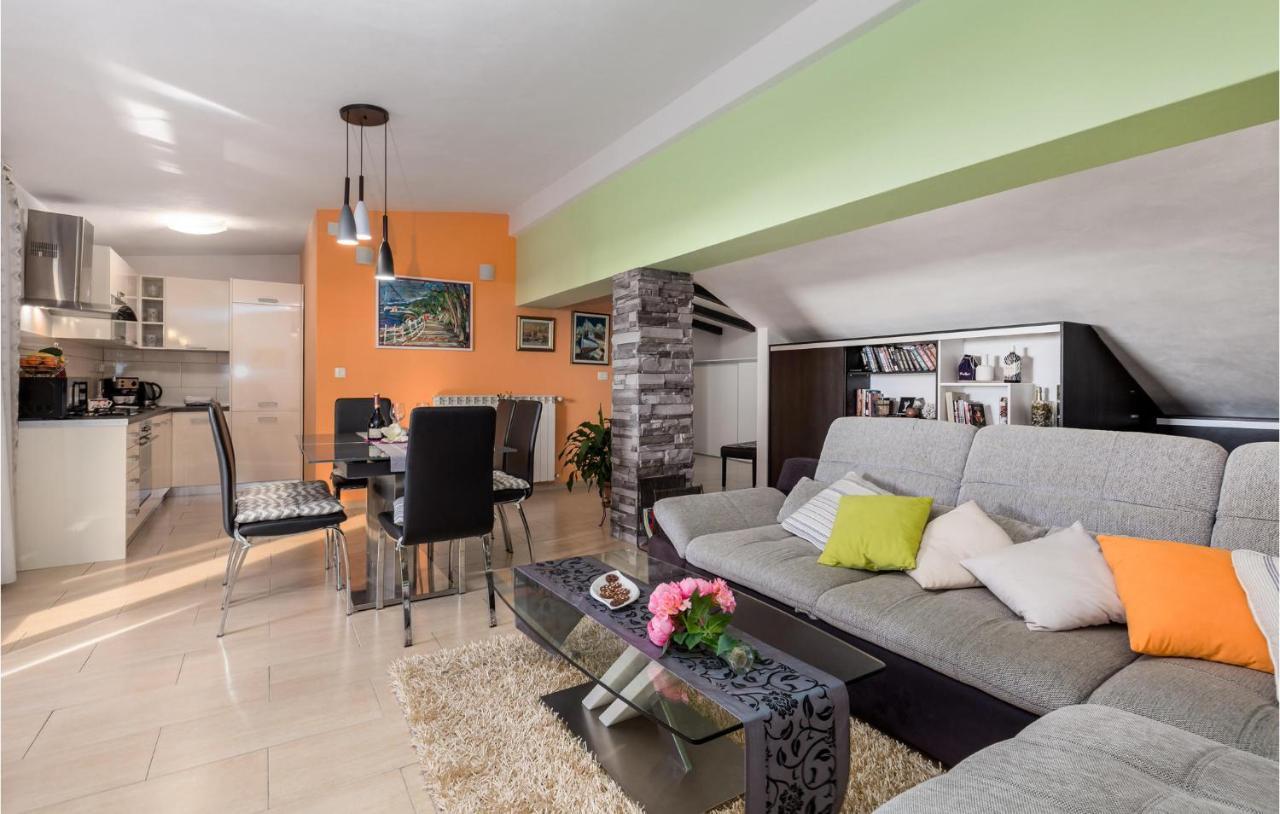 Gorgeous Apartment In Rijeka With Kitchen Екстер'єр фото