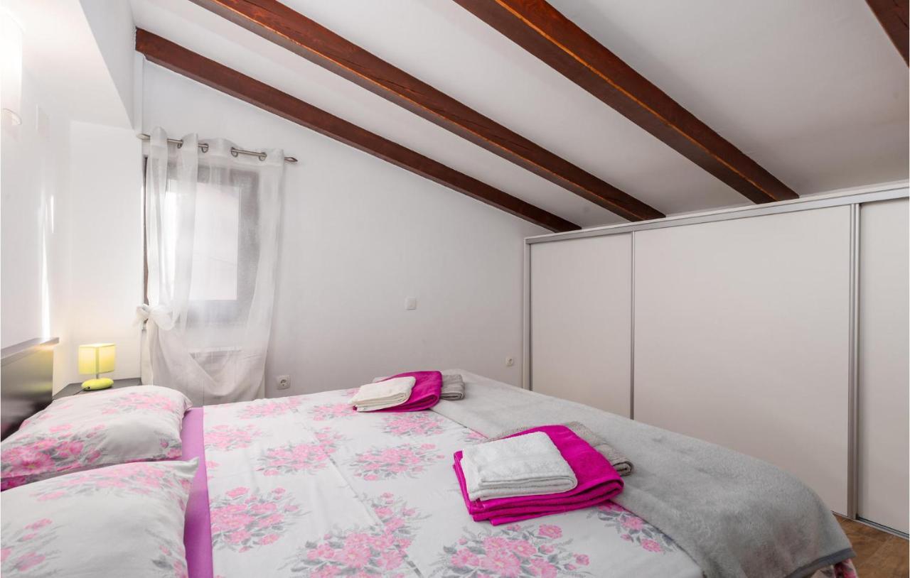 Gorgeous Apartment In Rijeka With Kitchen Екстер'єр фото