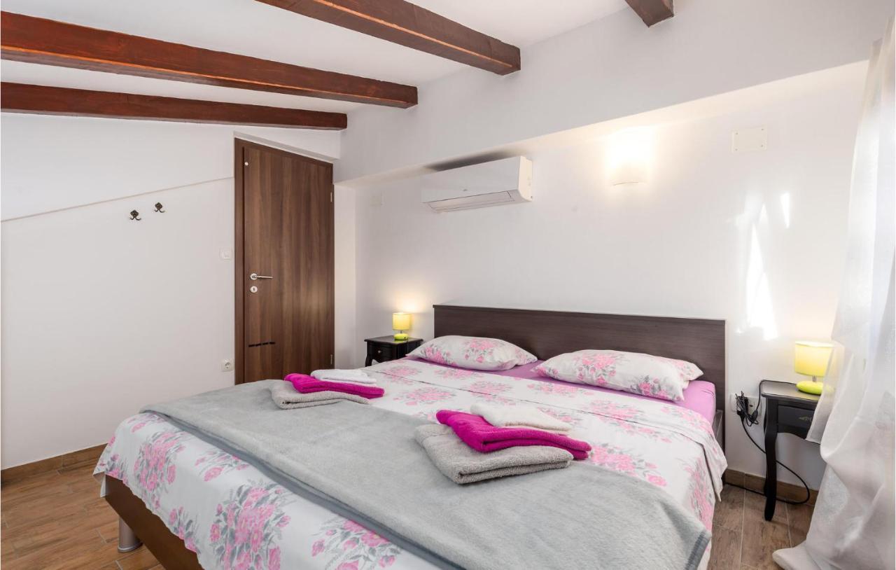Gorgeous Apartment In Rijeka With Kitchen Екстер'єр фото